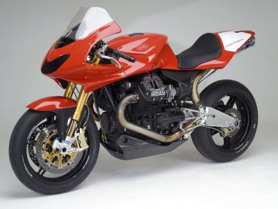 motocykl Moto Guzzi MGS-01 CORSA 2010 (1)