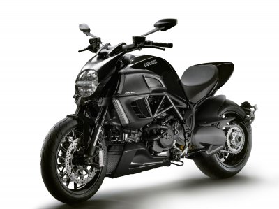 motocykl Ducati DIAVEL 2012 (1)
