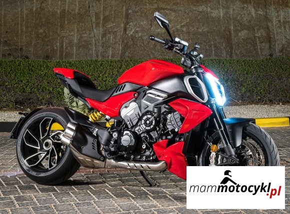 motocykl Ducati DIAVEL V4 2024 (1)